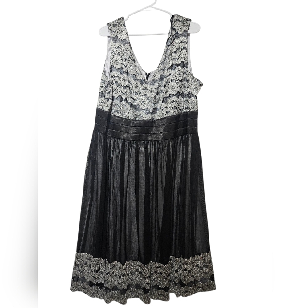 Jessica Howard Plus Size Formal Overlay Dress!